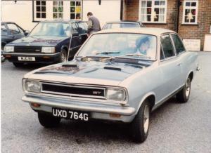 Alan's GT 4 - Outside a Luton Pub in 1986