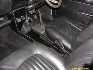 Ian's GT 15 - Interior with fettled centre console
